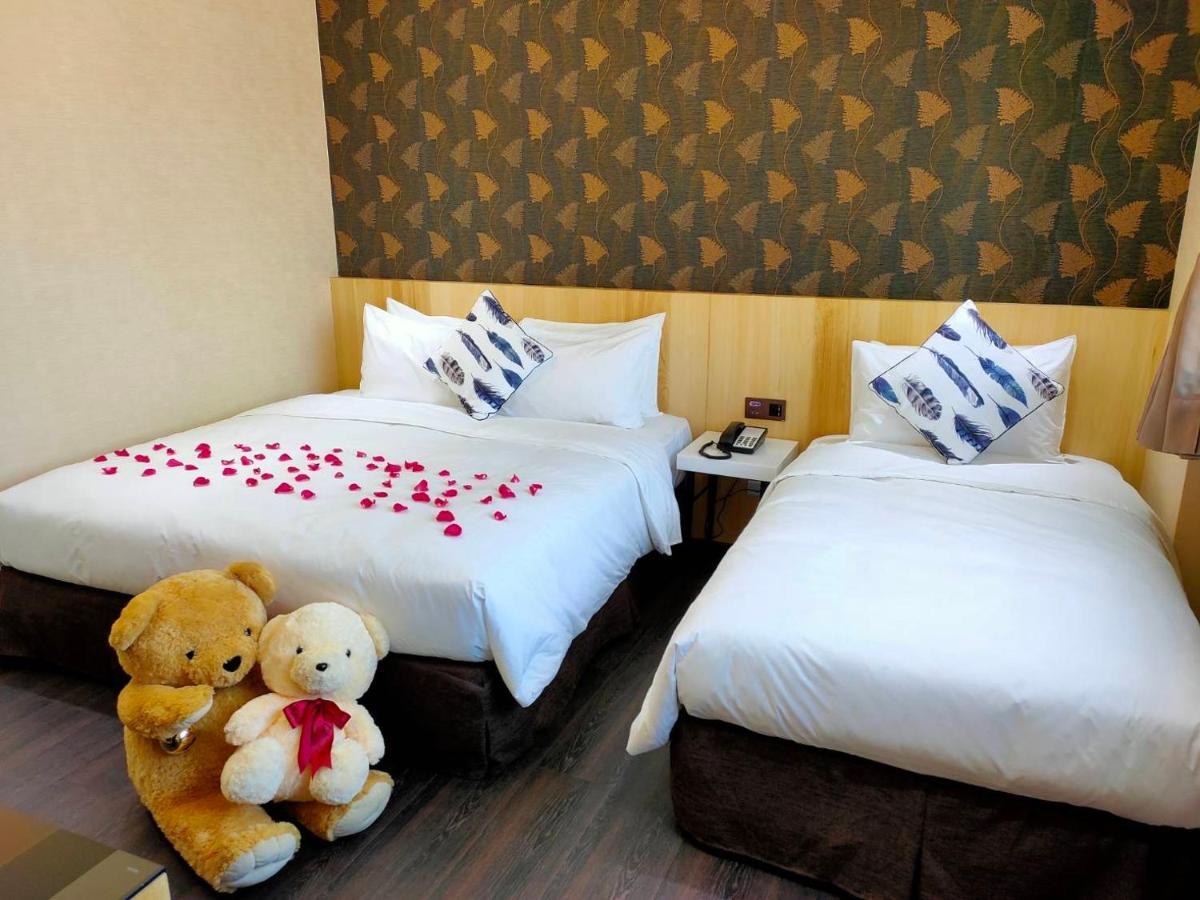Red Hotel Yuanlin Exterior photo